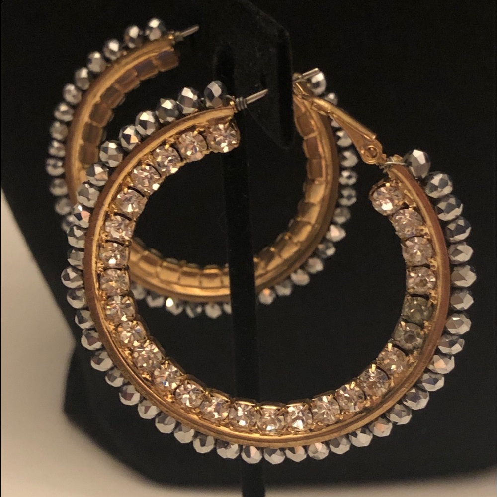 Chico’s Diamond-Cut beaded Round Earrings - Picture 6 of 6